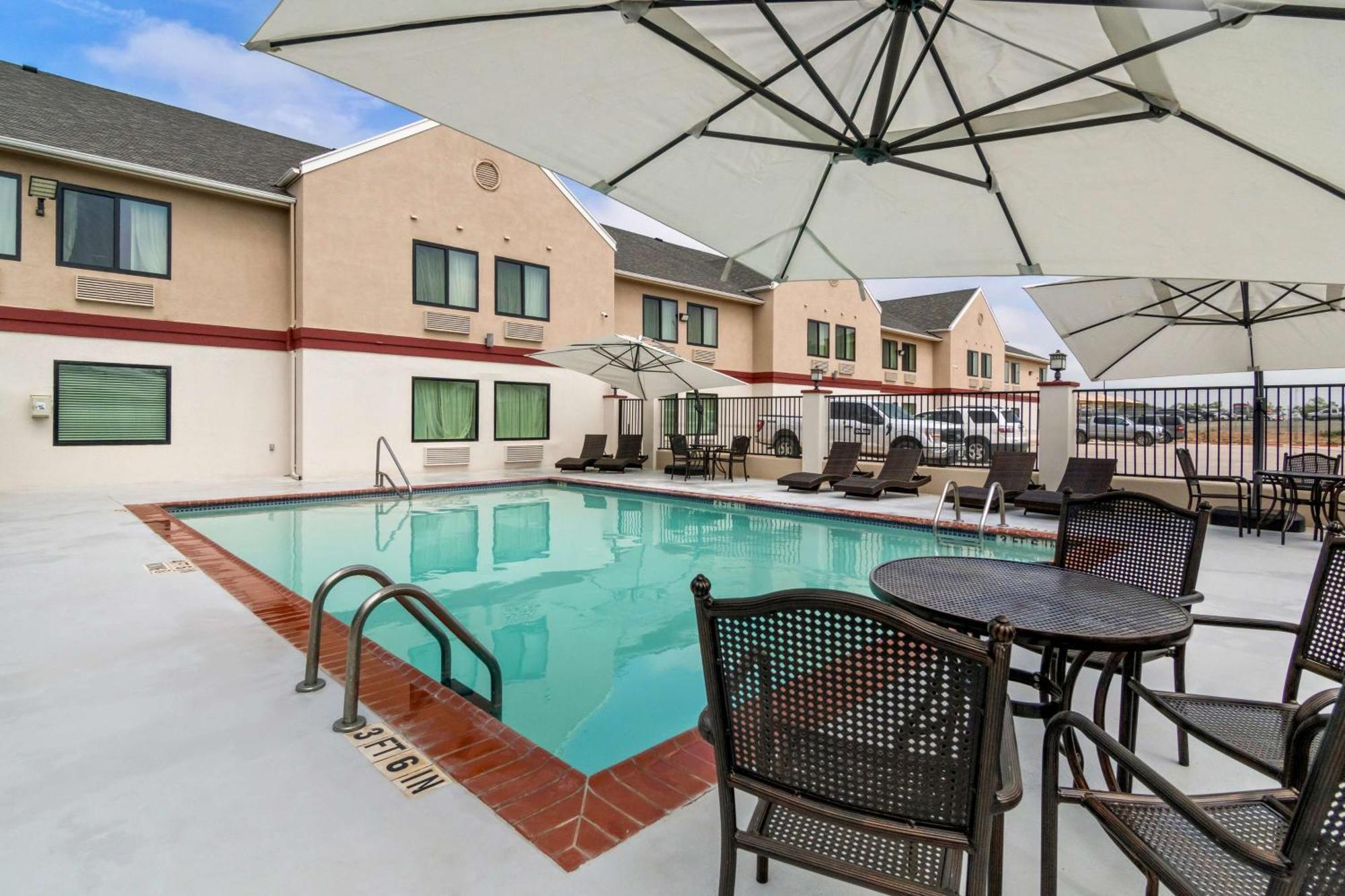 Best Western Abilene Inn And Suites Ngoại thất bức ảnh